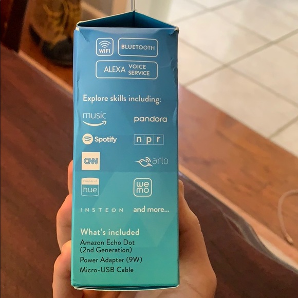 Amazon Echo Dot - Picture 2 of 3